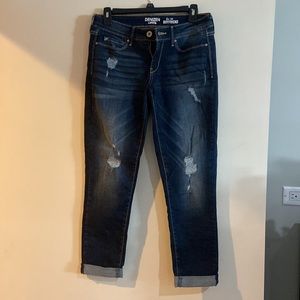 NEVER WORN Boyfriend Jeans